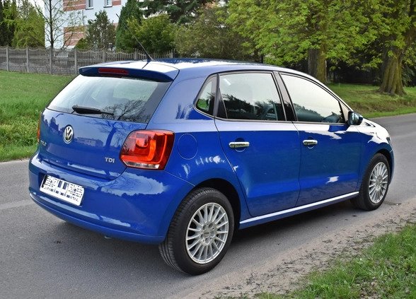 Volkswagen Polo cena 18900 przebieg: 181000, rok produkcji 2010 z Zgierz małe 497